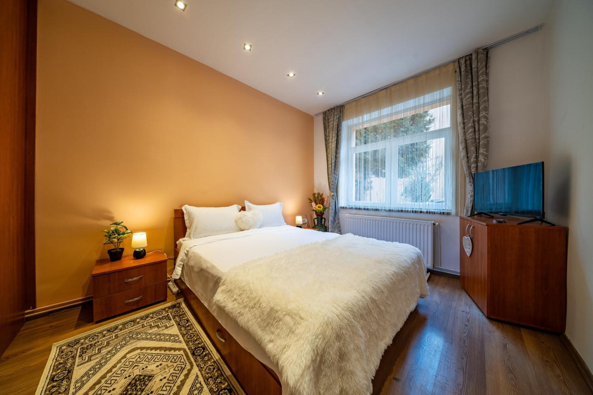 John Residence Apartment Brasov With Parking Option מראה חיצוני תמונה