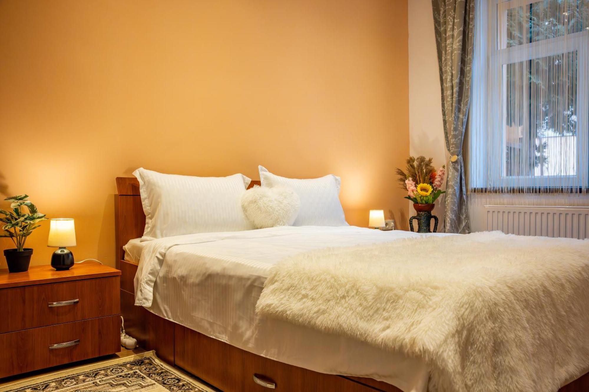 John Residence Apartment Brasov With Parking Option מראה חיצוני תמונה