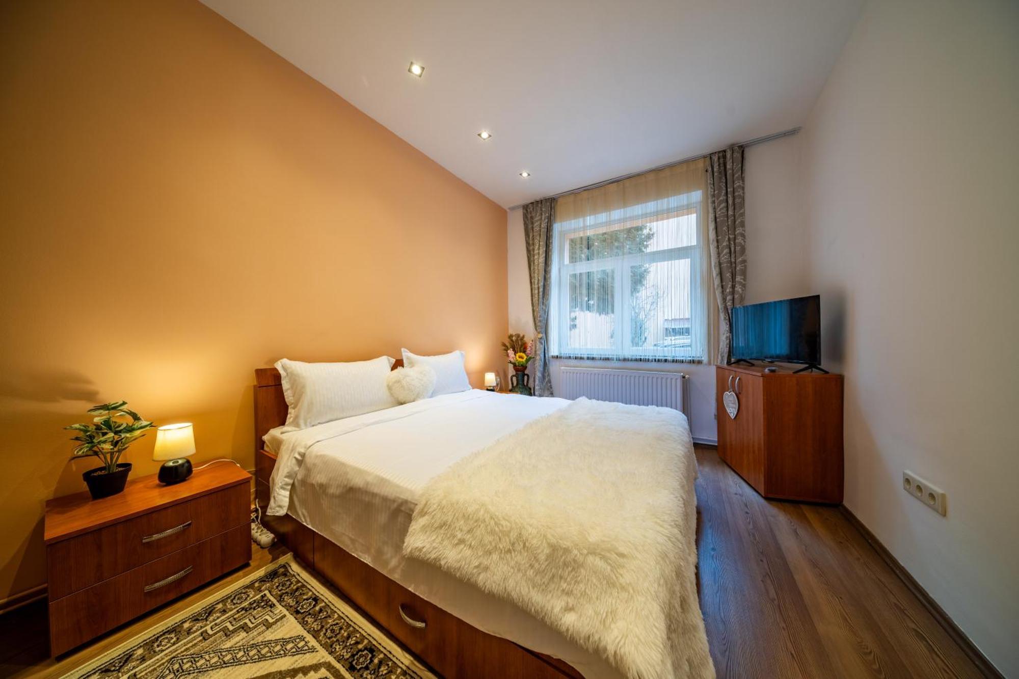 John Residence Apartment Brasov With Parking Option מראה חיצוני תמונה